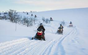 Alta: Guided Snowmobile Safari on Finnmarksvidda With Snacks