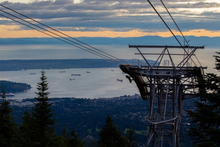 Vancouver : Visite guidée des attractions au crépuscule avec dîner