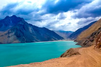 Santiago, Cajon del Maipo Trip Termas et Embalse el Yeso - Hizvo