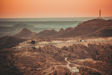 Zarzis/Djerba: Dhaher Mountain Hike with Ksar Jouamaa Stay