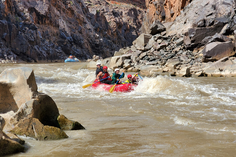 Westwater Canyon: rafting klasy 3-4 po rzece Kolorado z Moabu