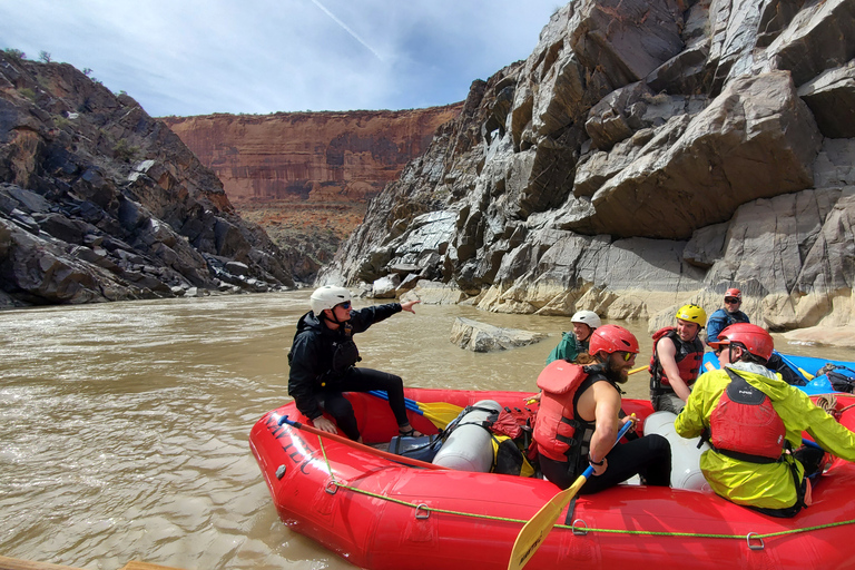 Westwater Canyon: rafting klasy 3-4 po rzece Kolorado z Moabu