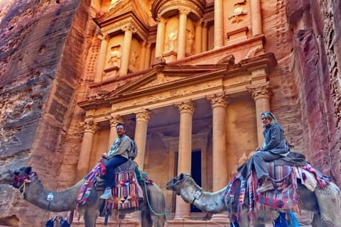 Da Sharm El Sheikh: gita di un giorno a Petra e Aqaba in traghetto