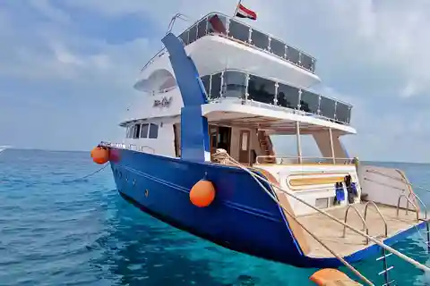 Hurghada : Excursion en bateau du roi avec plongée en apnée, îles et déjeuner