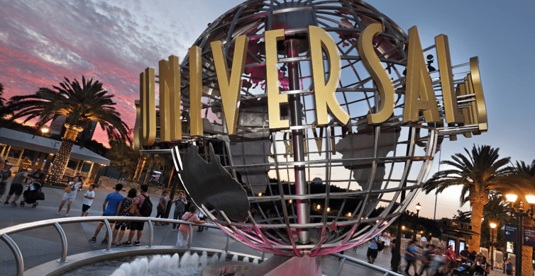 Universal Rides & Attractions - Your Complete Guide •