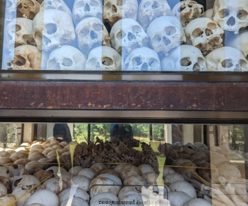 Phnom Penh: Los Campos de la Muerte y el Museo del Genocidio Tuol Sleng