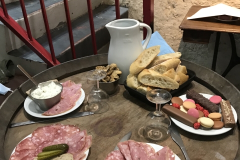Lyon: Guided Food Tour with Tastings and Wine