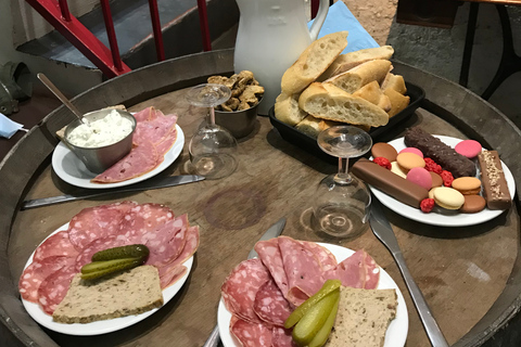 Lyon: Guided Food Tour with Tastings and Wine