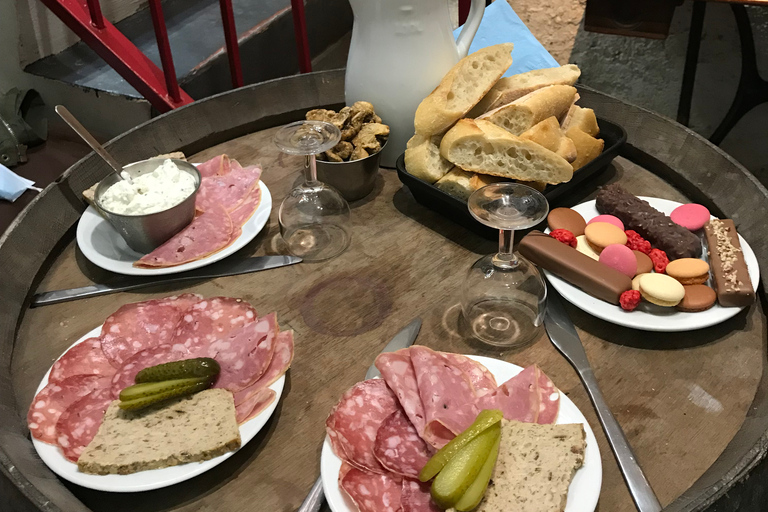 Lyon: Guided Food Tour with Tastings and Wine