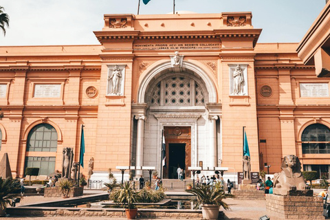 Le Caire : Pyramides de Gizeh avec promenade à dos de chameau et Musée égyptien