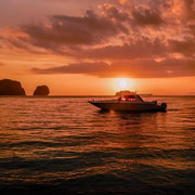 Luxury speedboat ride with sailor through all the islands of Todos