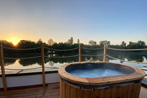 Bañera de hidromasaje y relajación
