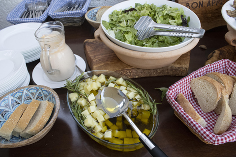 Kissamos: Greek Night with Buffet Dinner and Plate Smashing