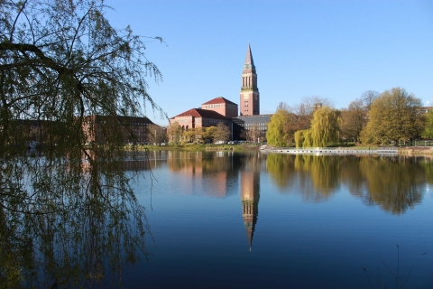Kiel: Recorrido Exprés a pie por lo más destacado de la ciudad con un lugareño