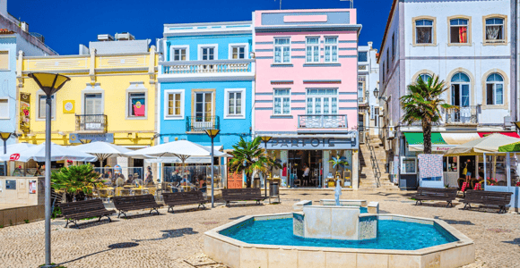 Sagres by wheelchair: what's accessible, what isn't – and the one address where it actually works