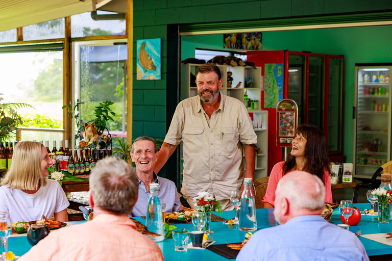 De Port Douglas: Degustação de alimentos e vinhos em Atherton TablelandsDegustação de comida e vinho com serviço de busca