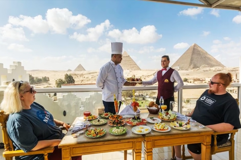 El Cairo:Cena en la Posada de la Gran Pirámide con vistas a las Pirámides
