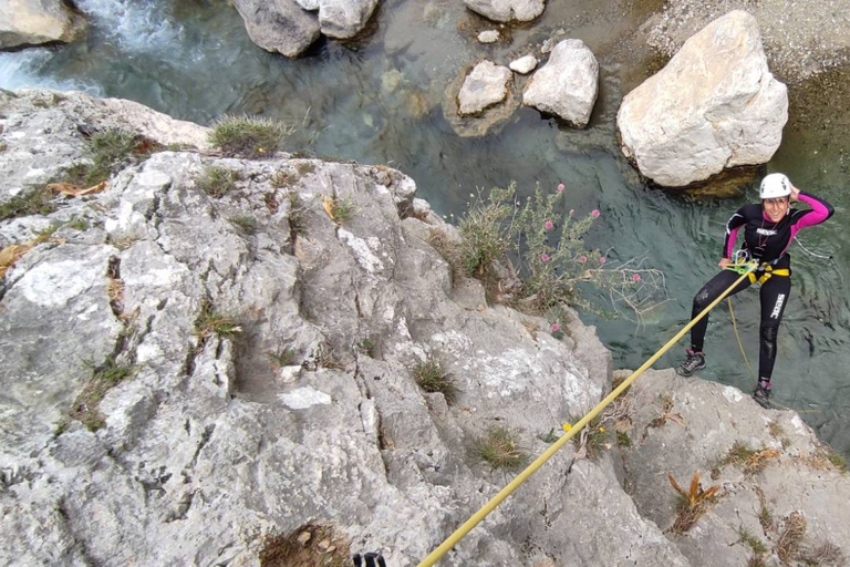 Rethymno: Excursión de barranquismo en el desfiladero de KourtaliotikoRethymno: recorrido de barranquismo en el desfiladero de Kourtaliotiko