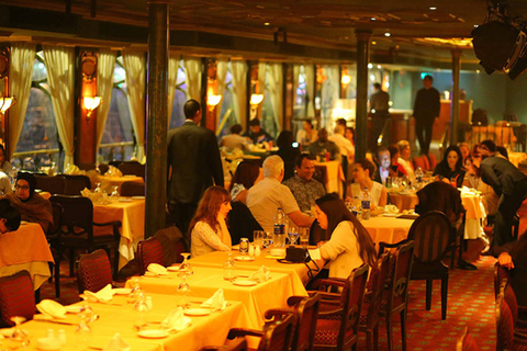 Le Caire : Dîner-croisière et spectacle sur le Nil du Caire _Croisière Maxim_.