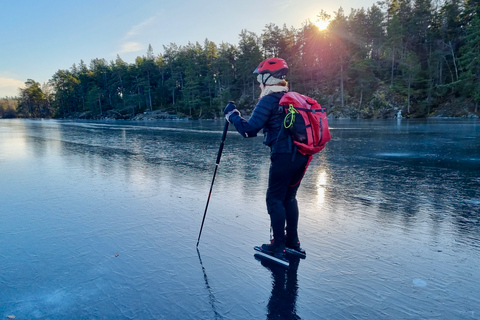 Stockholm: visite privée de patinage sur glace et déjeuner pour toute la famille