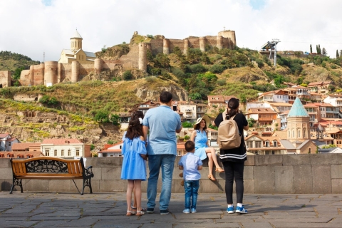 Tbilisi: 2-godzinna, rodzinna wycieczka piesza z przewodnikiem
