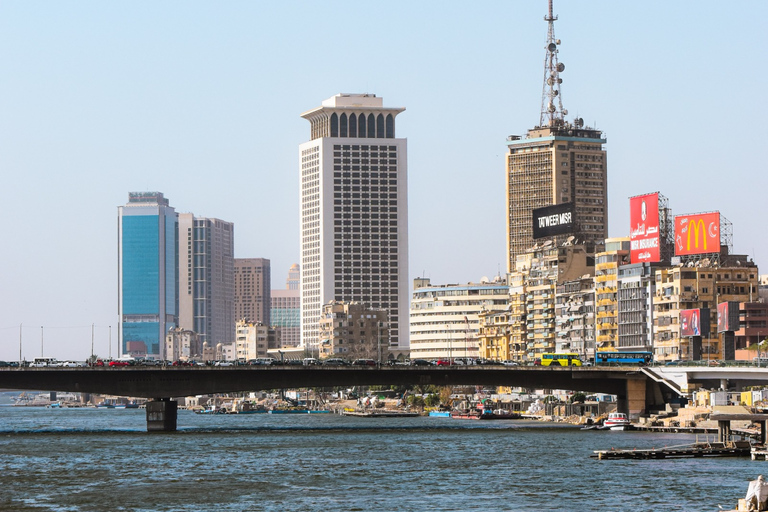 Cairo: Luxuoso passeio de Felucca pelo Nilo com traslado de ida e volta