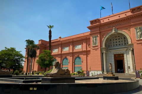 Il Cairo: Museo Egizio Tour privato di mezza giornata guidatoTour privato comprensivo di trasferimenti, guida e ingressi