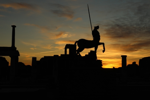 Pompeya: Esperando la puesta de sol -2H visita compartida + entradas