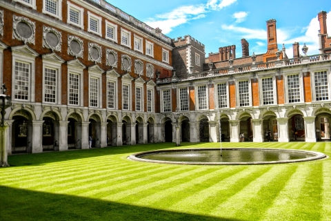 Londres : Visite guidée du Royal Hampton Court avec thé de l'après-midiVisite guidée du Royal Hampton Court et thé de l'après-midi