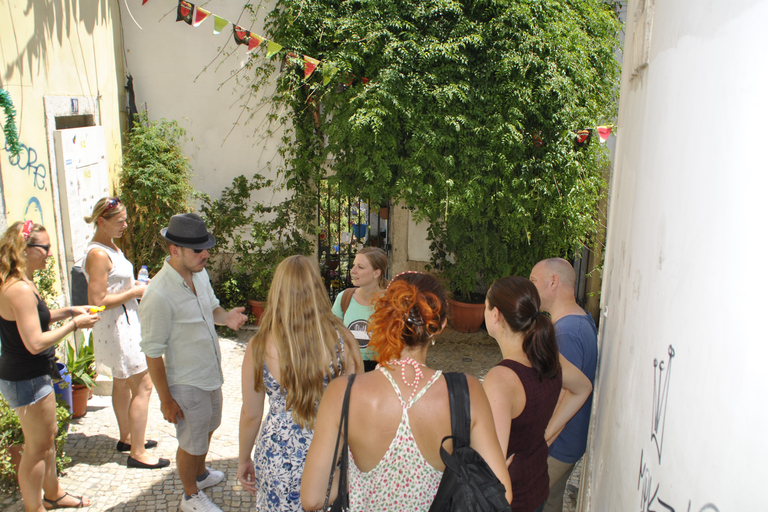 Lisbonne : Visite guidée de la ville en groupe avec un guide parlant allemandVisite variée de la ville de Lisbonne en petit groupe