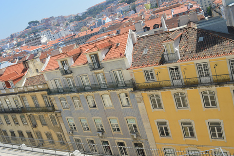 Lissabon: Historia, kultur och aktuella frågor Walking TourGruppresa