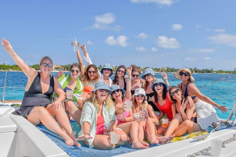 Isla Mujeres Catamaran With Snorkel Open Bar And Transfer Getyourguide 