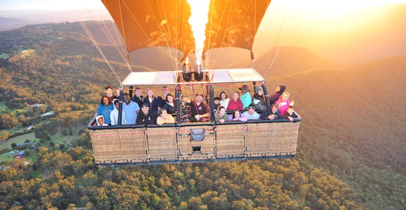 Gold Coast: Hot Air Balloon Flight with Buffet Breakfast