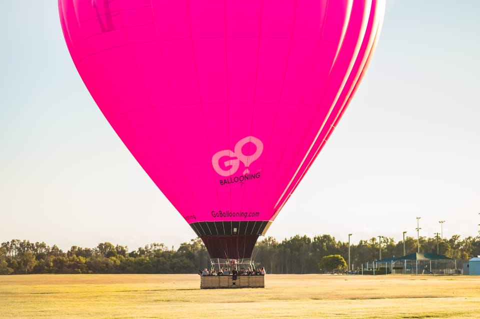 Gold Coast Hot Air Balloon Flight With Optional Breakfast Getyourguide 