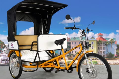 Nassau: City Highlights Private Pedicab Tour