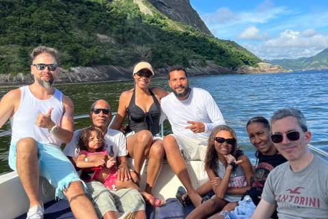 Rio de Janeiro: Guanabara Bay Sightseeing Tour by Speedboat
