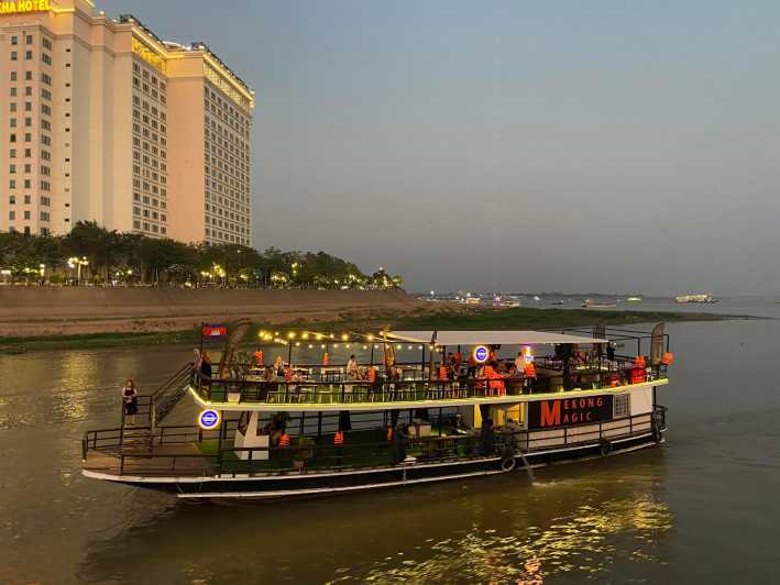 Phnom Penh: Sunset Cruise with Unlimited Beers & BBQ Buffet