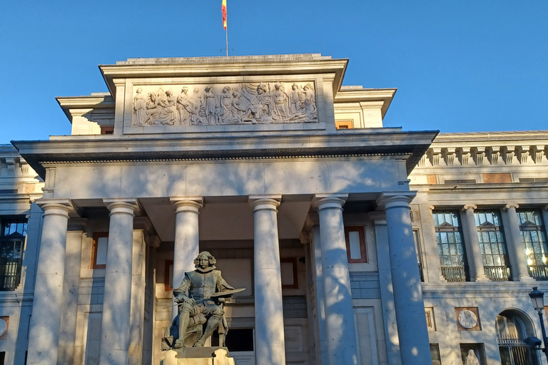 Madrid: Retiro Park Walking Tour with Prado Museum Ticket