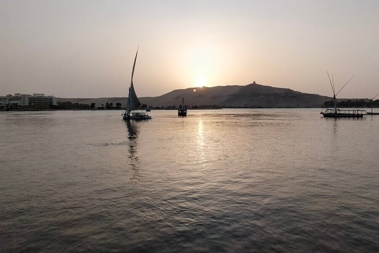 Luxor: Privat tur på Felucca på NilenLuxor: Privat Felucca-tur på Nilen