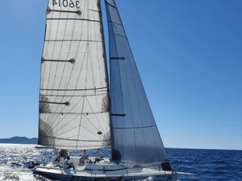 From Zadar: Ugljan Beach and Villages Private Sailboat Tour