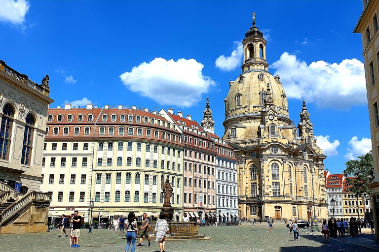 Dresde: 60 min. Tour de la ciudad a pie con concierto en la FrauenkircheDresde: tour a pie guiado de 60 minutos por todos los lugares destacados