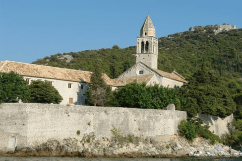 دوبروفنيك: رحلة بحرية بالقارب في جزر إلافيتي مع الغداء والمشروباتدوبروفنيك: رحلة بحرية في جزر إلاف