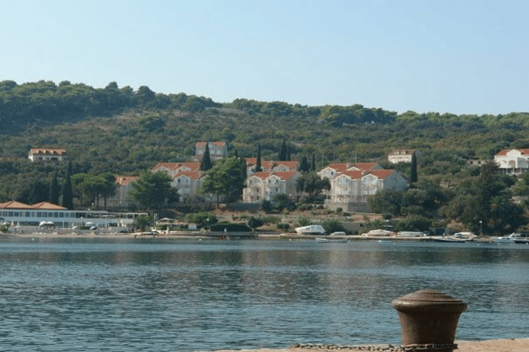 دوبروفنيك: رحلة بحرية بالقارب في جزر إلافيتي مع الغداء والمشروباتدوبروفنيك: رحلة بحرية في جزر إلاف