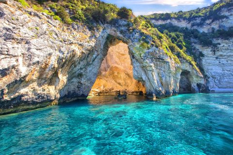A unique cruise tour of the Paxos Islands & Lunch
