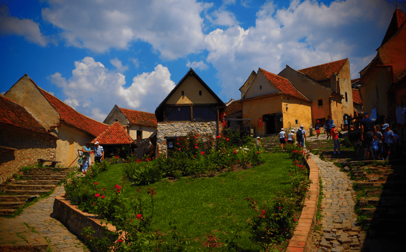 From Brasov: Guided Full-day Hidden tales of Rasnov tour