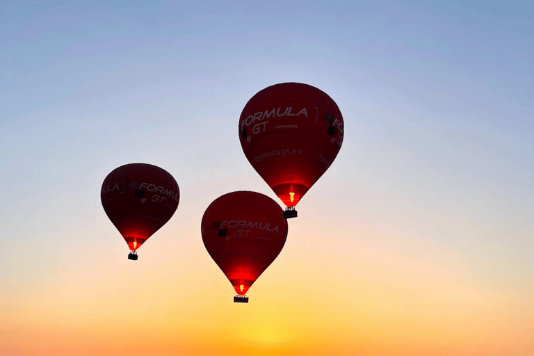 Barcelona: Passeio de balão de ar quente antes dos PirineusPasseio de balão de ar quente com transporte de ida e volta