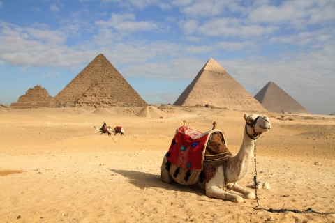 El Cairo : Pirámides de Guiza en camello