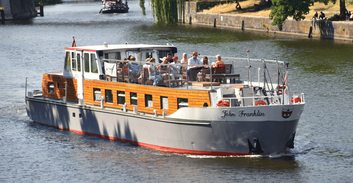 Berlin: Abendliche Sightseeing-Flussfahrt Auf Der Spree | GetYourGuide