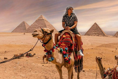 Promenade en chameau ou à cheval autour des Pyramides