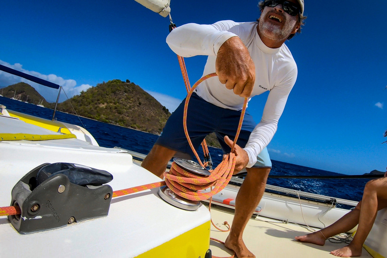 2h Sailing catamaran in La Baie des Saintes